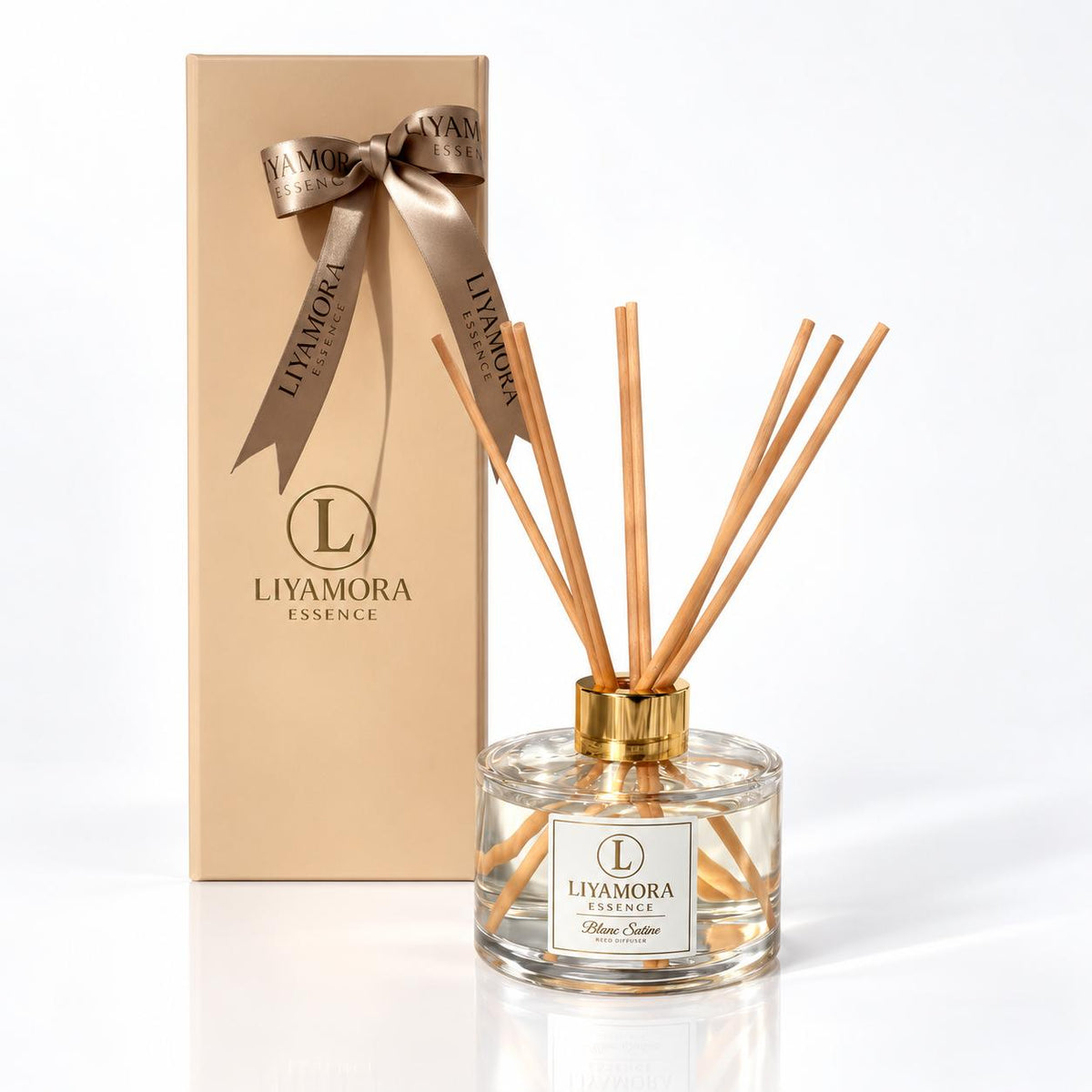 Bâtonnets parfumés 200 ml au parfum Blanc Satiné de Liyamora Essence, avec son coffret cadeau